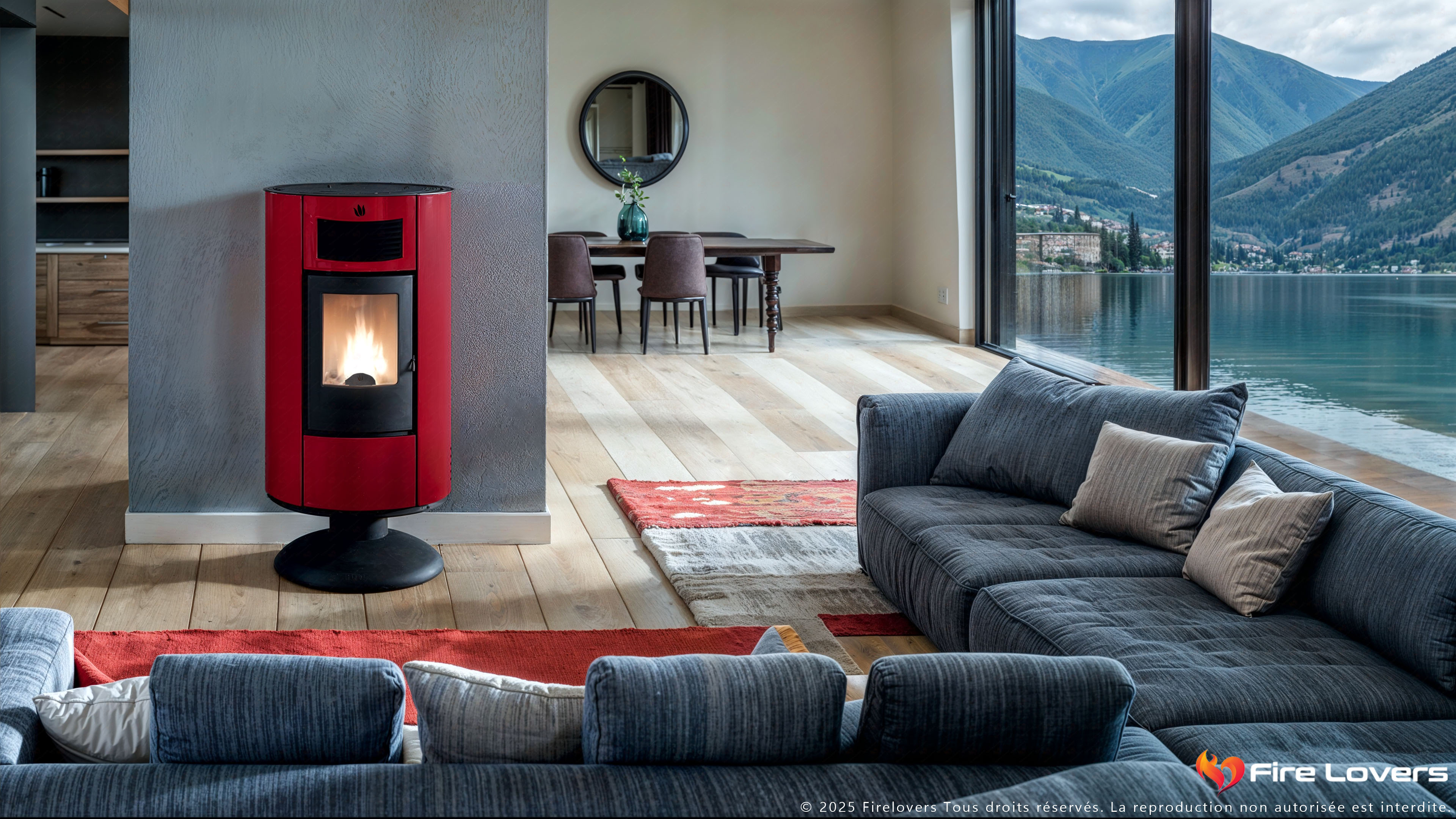 Circe_Red_front_Como_1.jpg